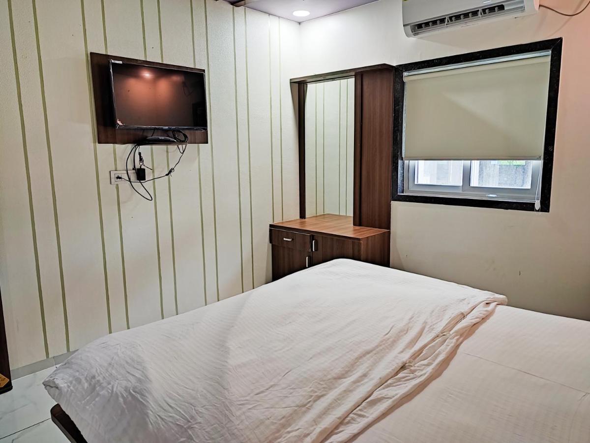 Hotel Sardar Rooms Garudeshwar Exterior photo