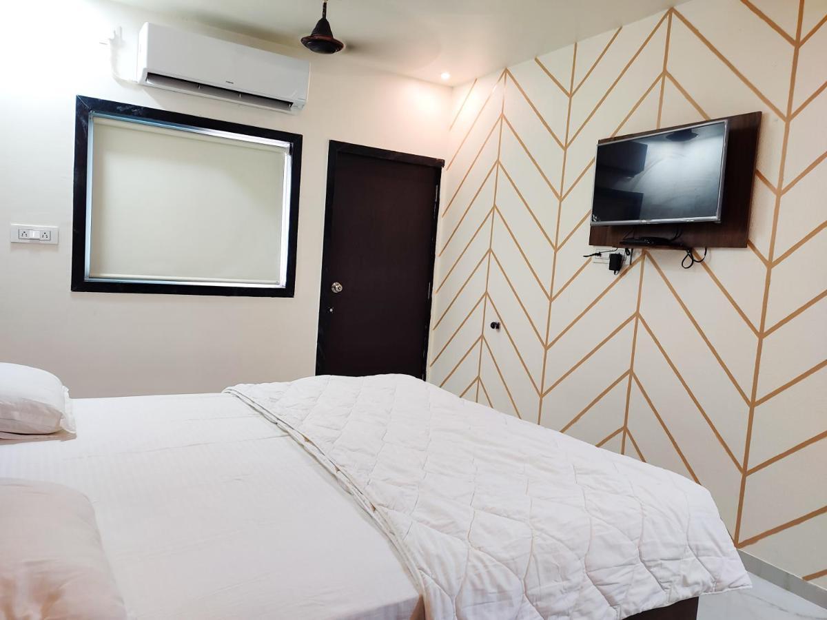 Hotel Sardar Rooms Garudeshwar Exterior photo